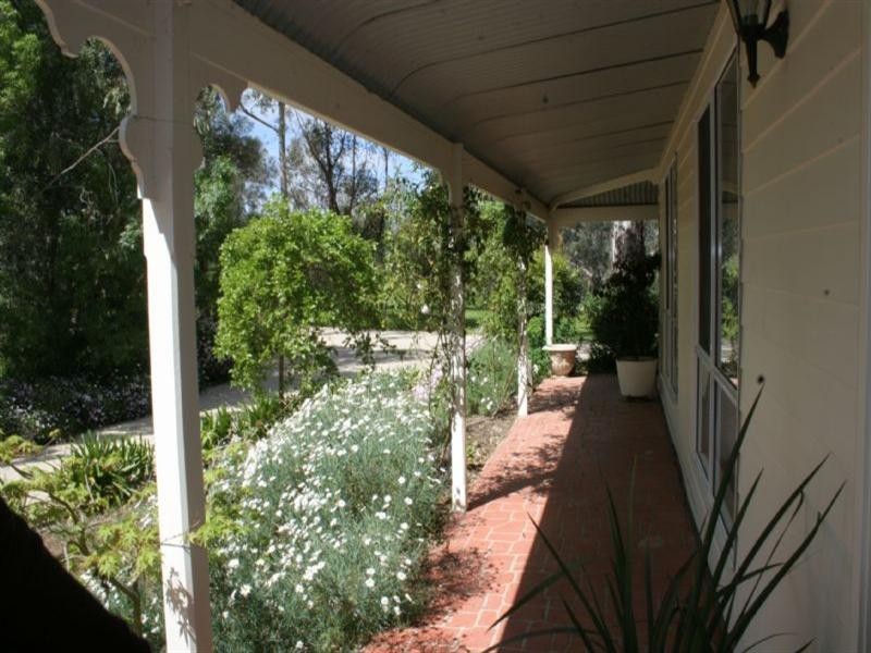 104 High Street, Rochester VIC 3561