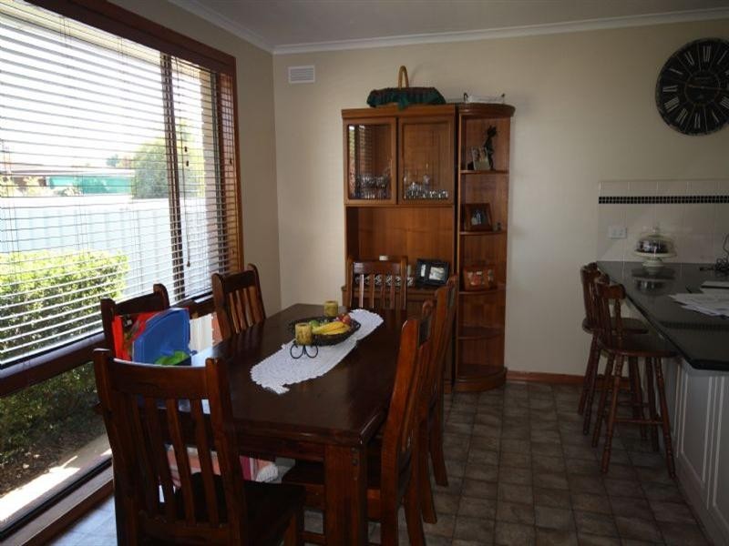 49 Hopetoun Street, Rochester VIC 3561