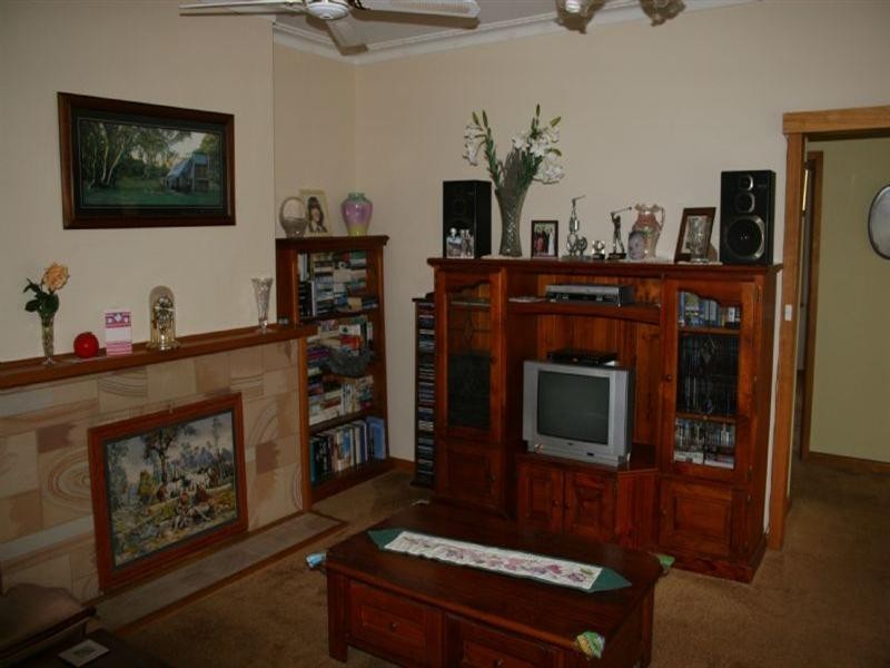 2 Childers Street, Elmore VIC 3558