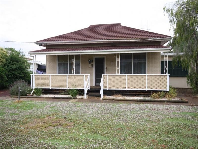 71 Dudley Street, Rochester VIC 3561