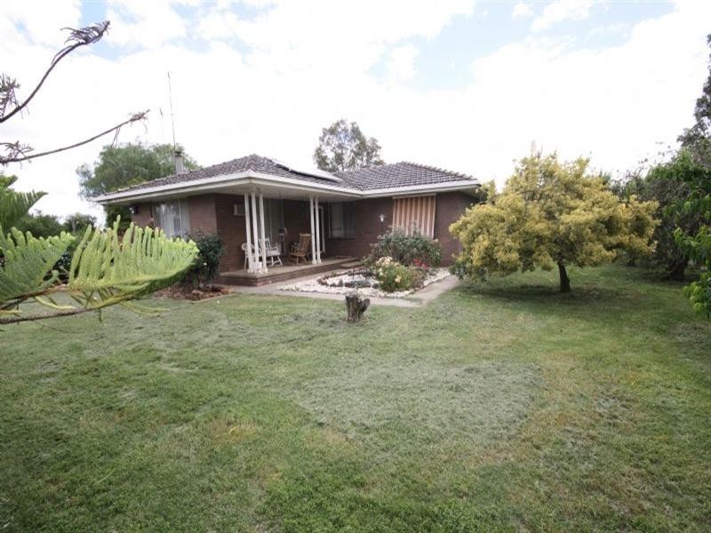 40 Twaddle Lane, Bamawm VIC 3561