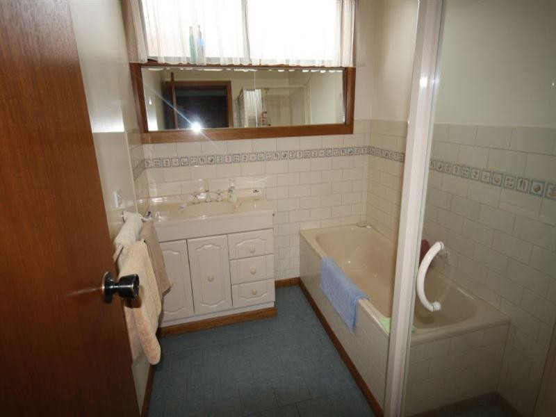 3 William Street, Rochester VIC 3561