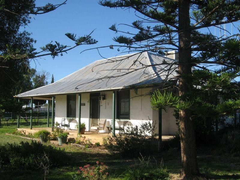 3 Outram Street, St Arnaud VIC 3478