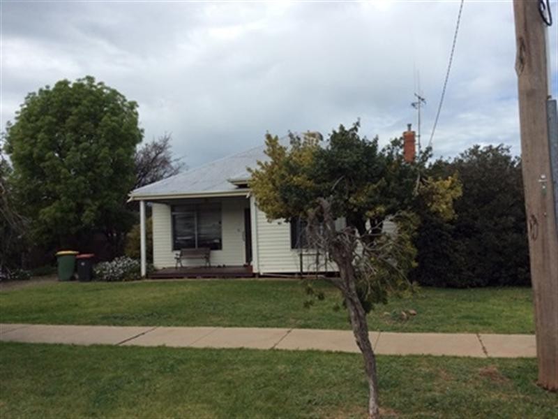 61 Dudley Street, Rochester VIC 3561
