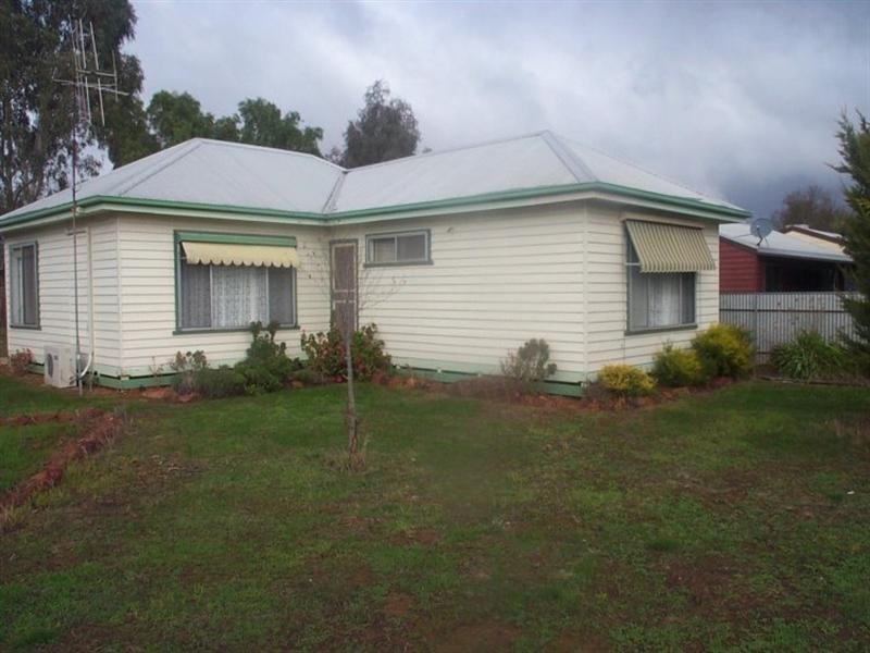 128 Hervey Street, Elmore VIC 3558