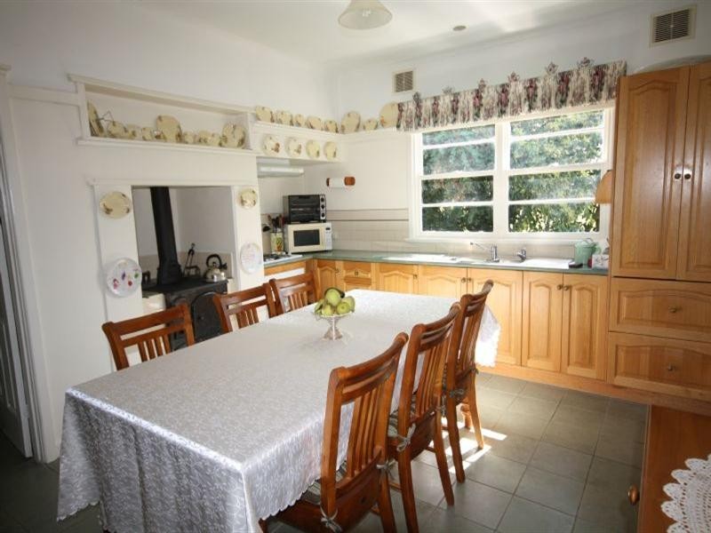 134 Mackay Street, Rochester VIC 3561