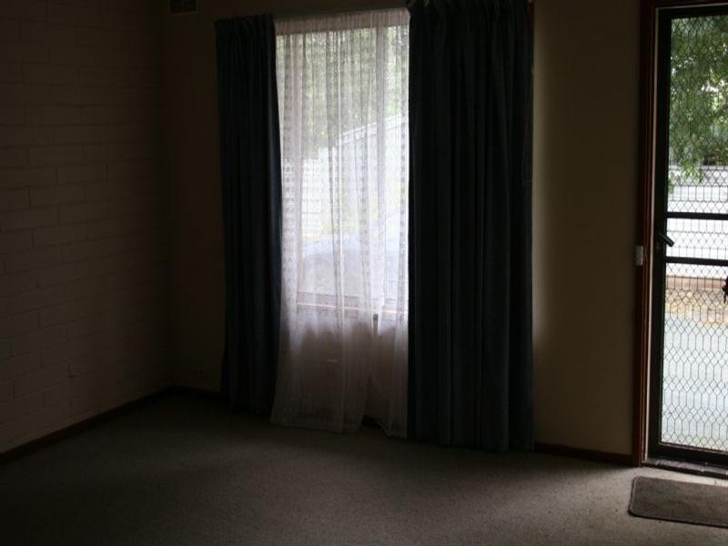 83 High Street, Rochester VIC 3561