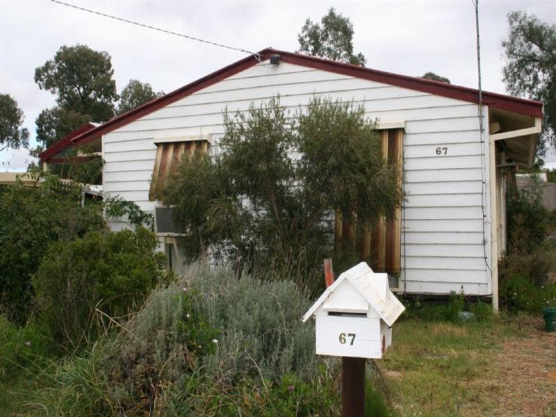 67 Jeffrey Street, Elmore VIC 3558