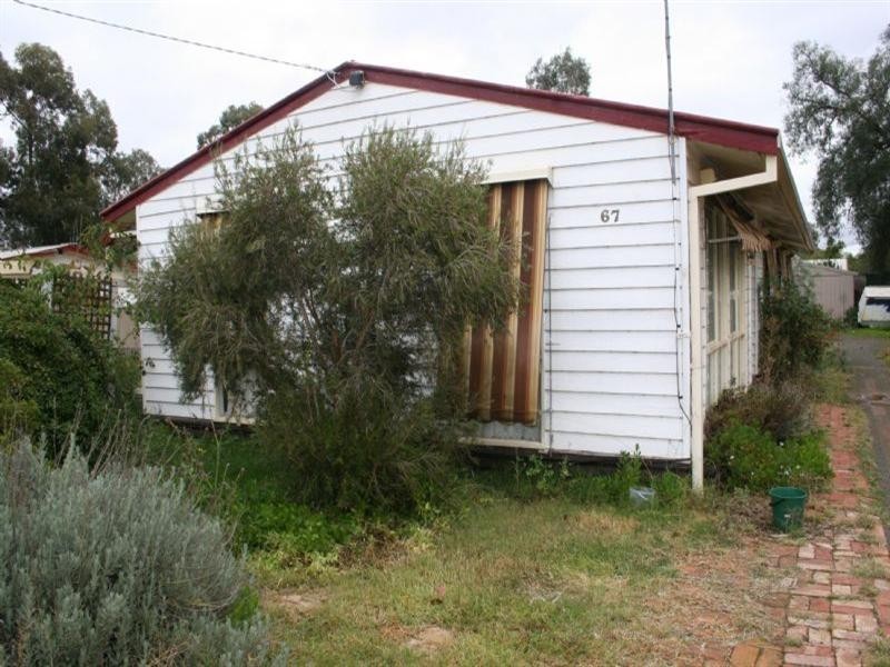 67 Jeffrey Street, Elmore VIC 3558