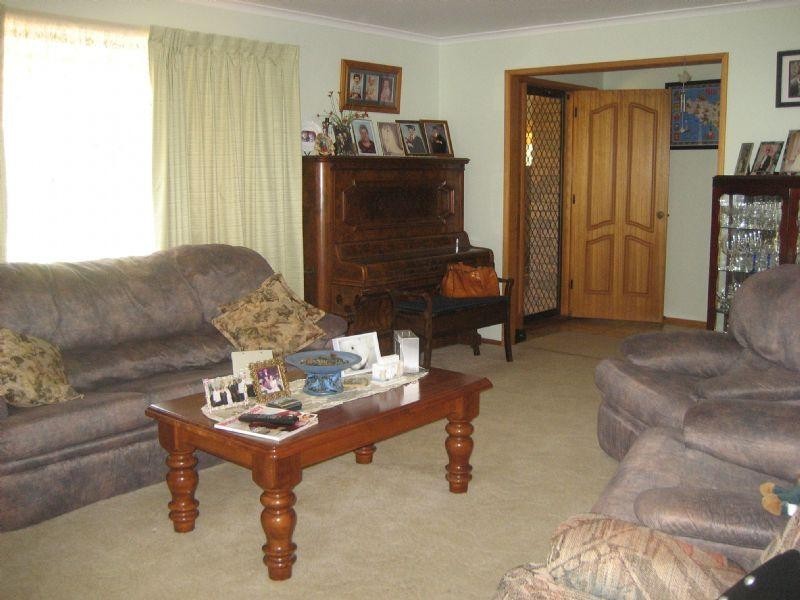 76 Queen Street, Rochester VIC 3561