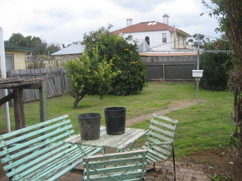 4 Campaspe Street, Rochester VIC 3561