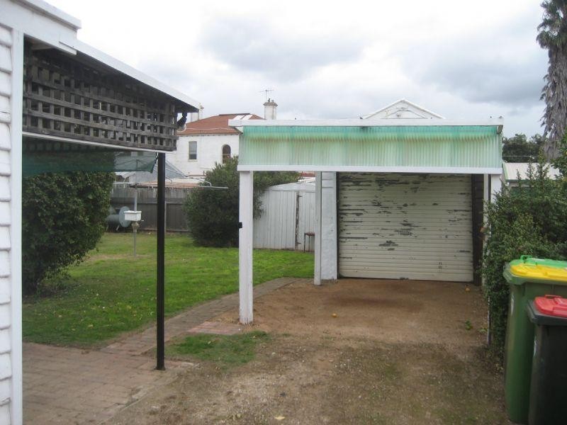 4 Campaspe Street, Rochester VIC 3561