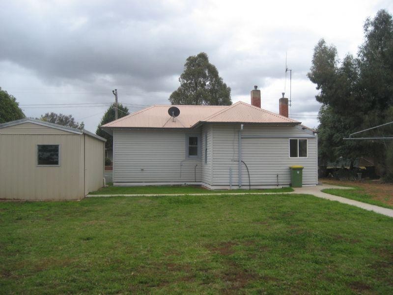7 Dudley Street, Rochester VIC 3561