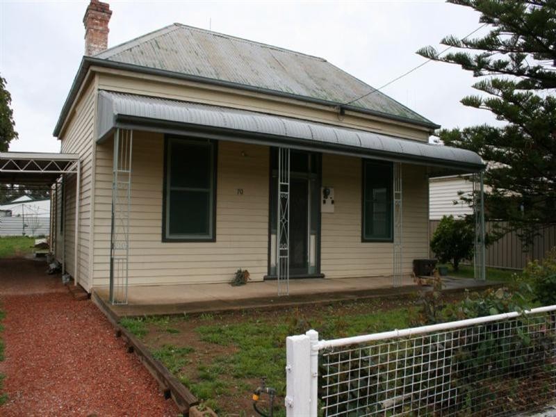 70 Victoria Street, Rochester VIC 3561