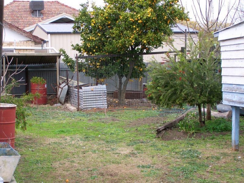 32 Gray Street, Donald VIC 3480