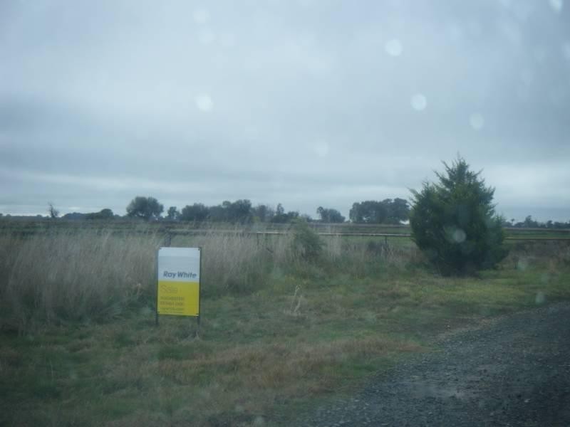 Cnr Moore and Roch-Strathallan Road, Rochester VIC 3561