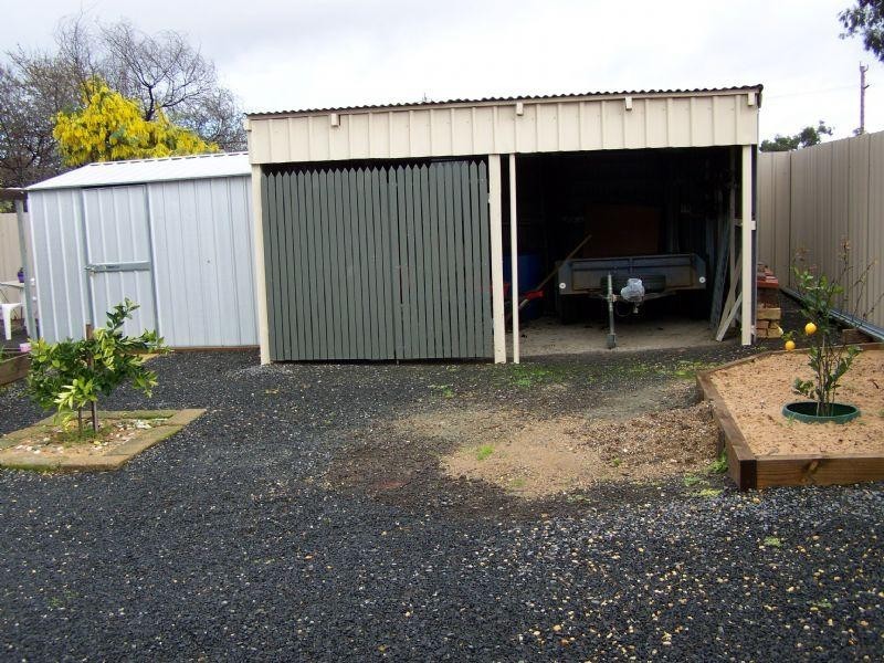 12 Dundas Street, St Arnaud VIC 3478