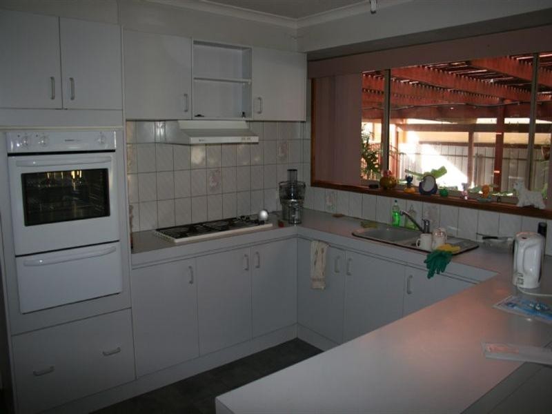 9 Phillip Street-REDUCED, Rochester VIC 3561