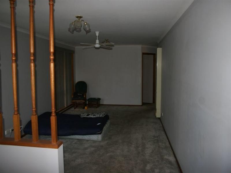 9 Phillip Street-REDUCED, Rochester VIC 3561