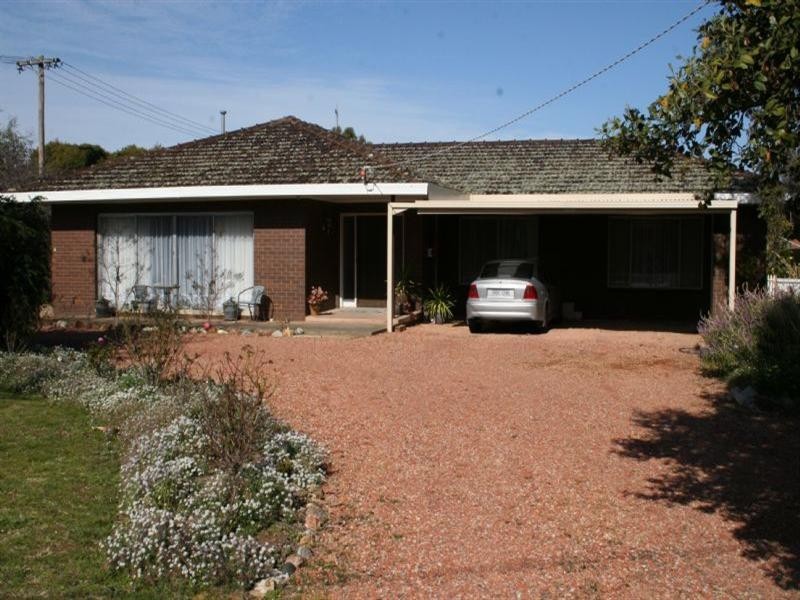 21 Diggora Road, Rochester VIC 3561