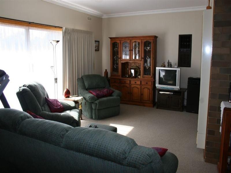 21 Diggora Road, Rochester VIC 3561