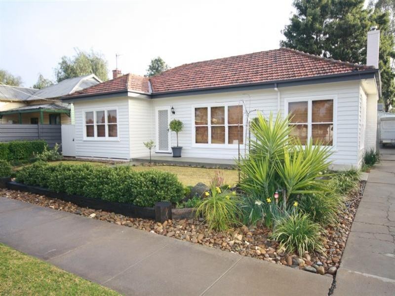 4 Deakin Street, Lockington VIC 3563