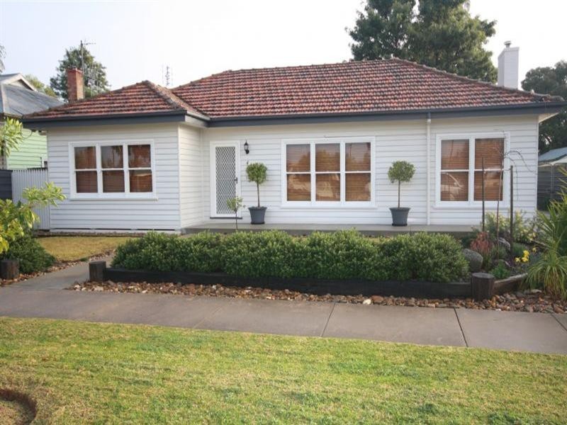 4 Deakin Street, Lockington VIC 3563