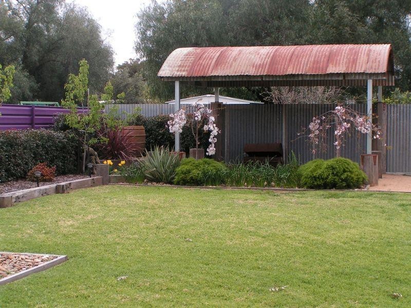 4 Deakin Street, Lockington VIC 3563