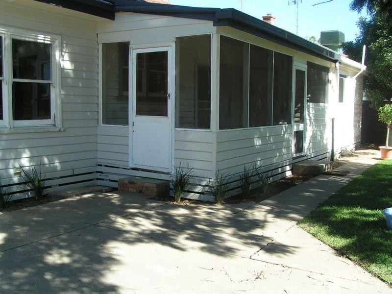 4 Deakin Street, Lockington VIC 3563