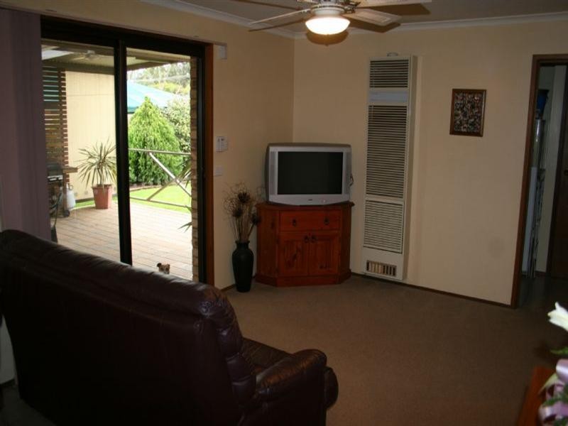 69 Queen Street, Rochester VIC 3561