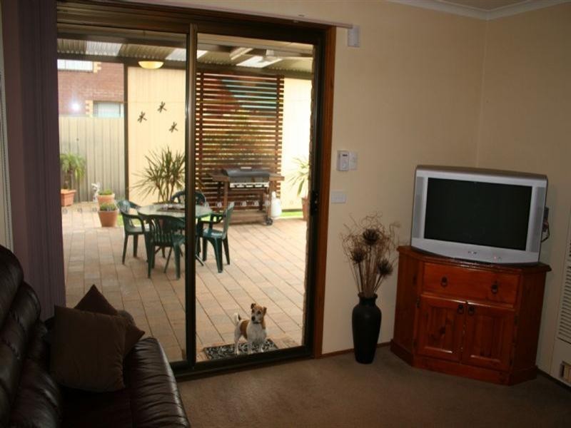 69 Queen Street, Rochester VIC 3561