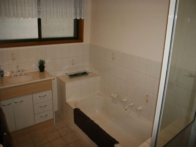 69 Queen Street, Rochester VIC 3561