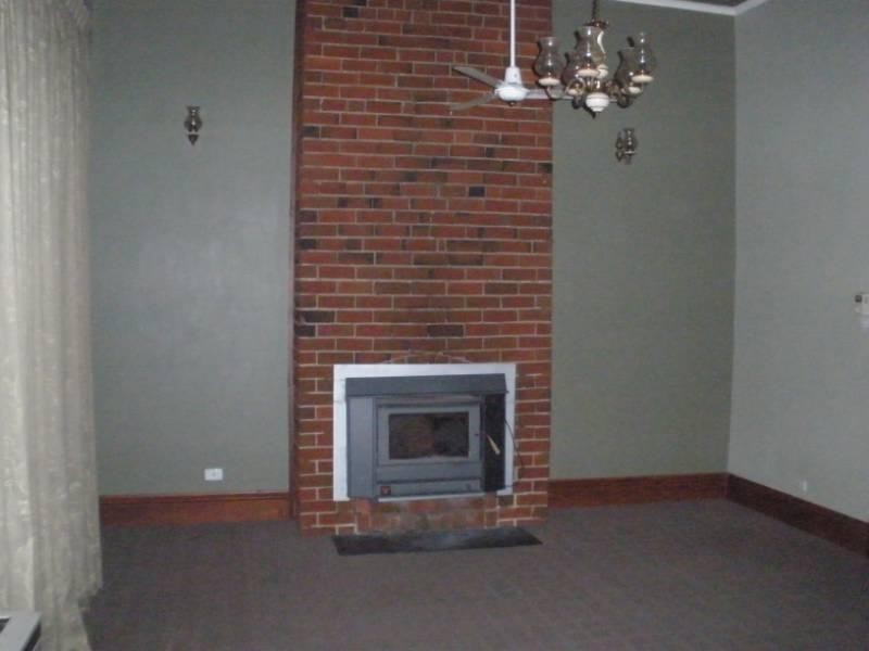 123 Mackay Street, Rochester VIC 3561