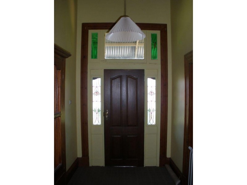 123 Mackay Street, Rochester VIC 3561