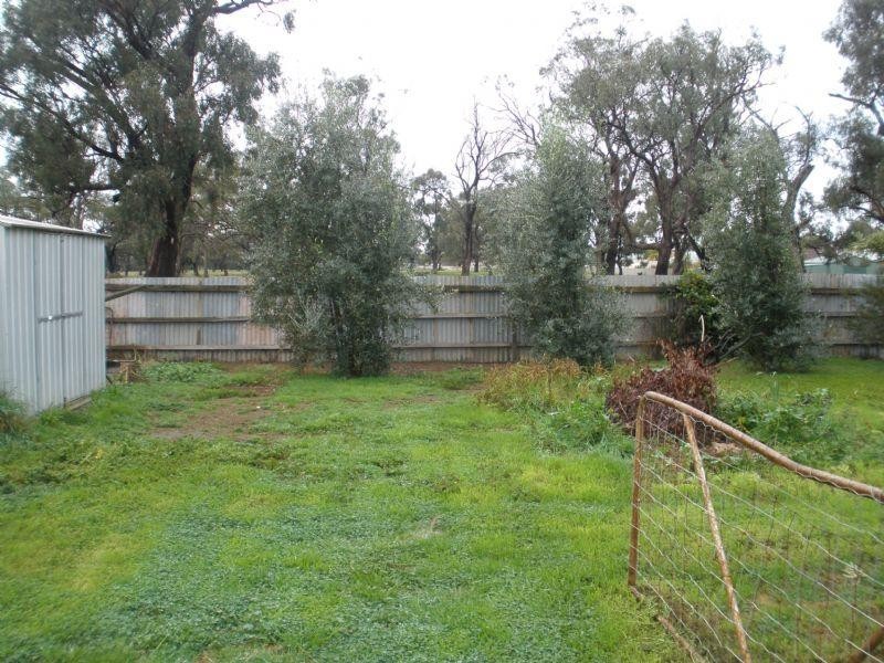 46 Dudley Street, Rochester VIC 3561