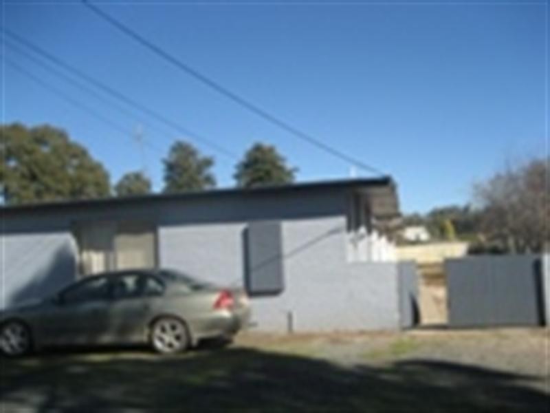 2/54 Baynes Street, Rochester VIC 3561