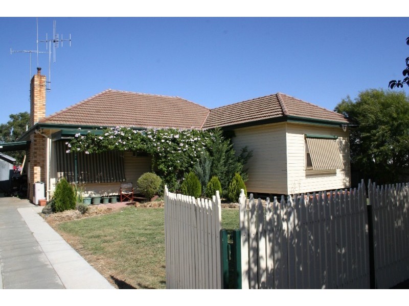 116 Railway Place, Elmore VIC 3558