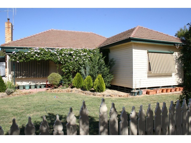 116 Railway Place, Elmore VIC 3558