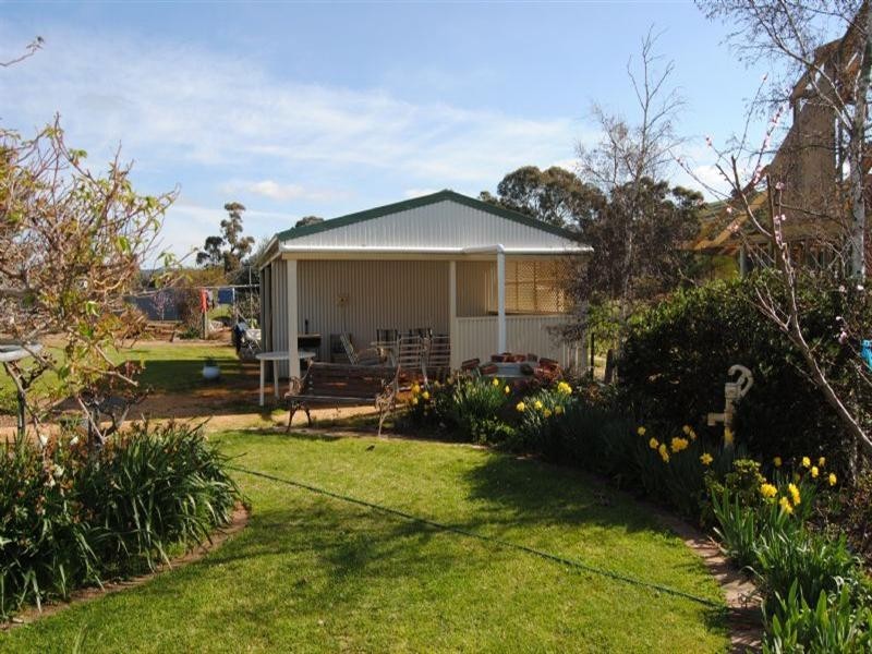 3881 Sunraysia Highway, Stuart Mill VIC 3478