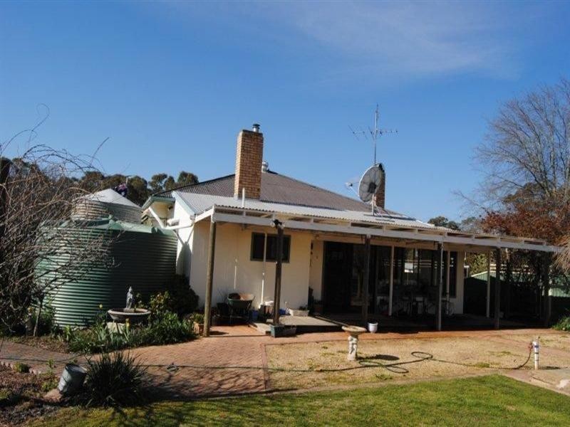 3881 Sunraysia Highway, Stuart Mill VIC 3478