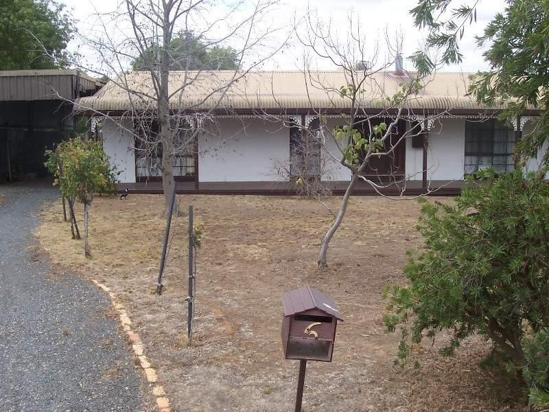 6 Rowan Street, St Arnaud VIC 3478