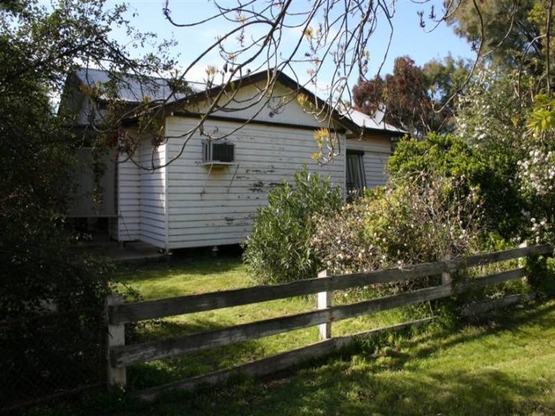 25 Morton Street, Rochester VIC 3561