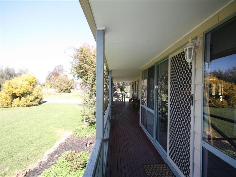 6533 Northern Highway, Rochester VIC 3561