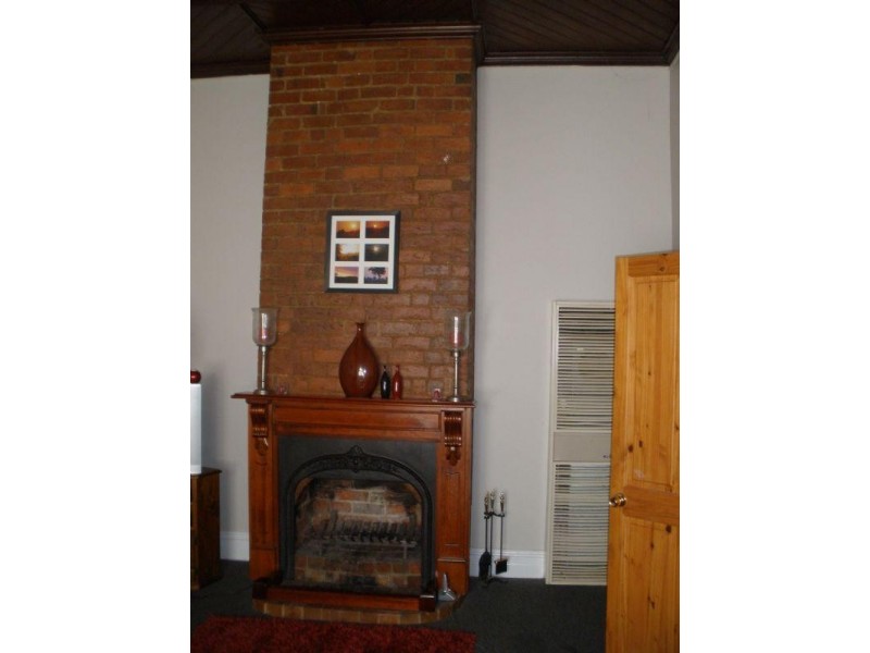 3 Moore Street, Rochester VIC 3561