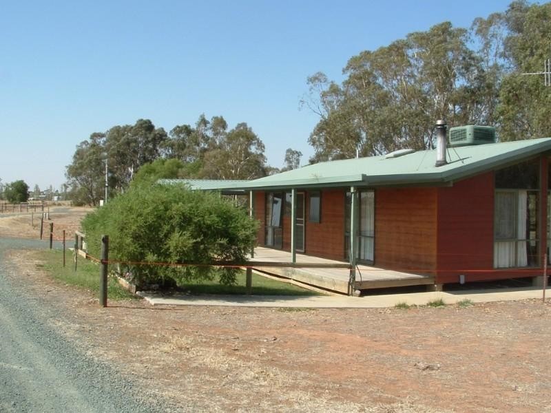 951 Burnewang Road, Elmore VIC 3558