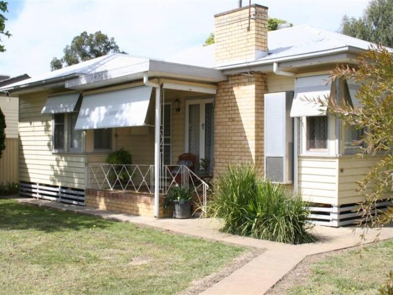 65 Victoria Street, Rochester VIC 3561