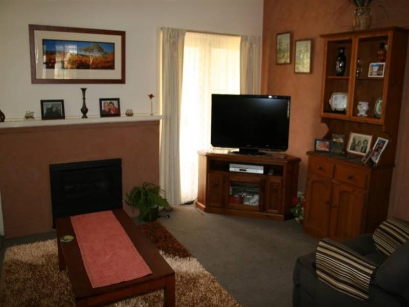 65 Victoria Street, Rochester VIC 3561