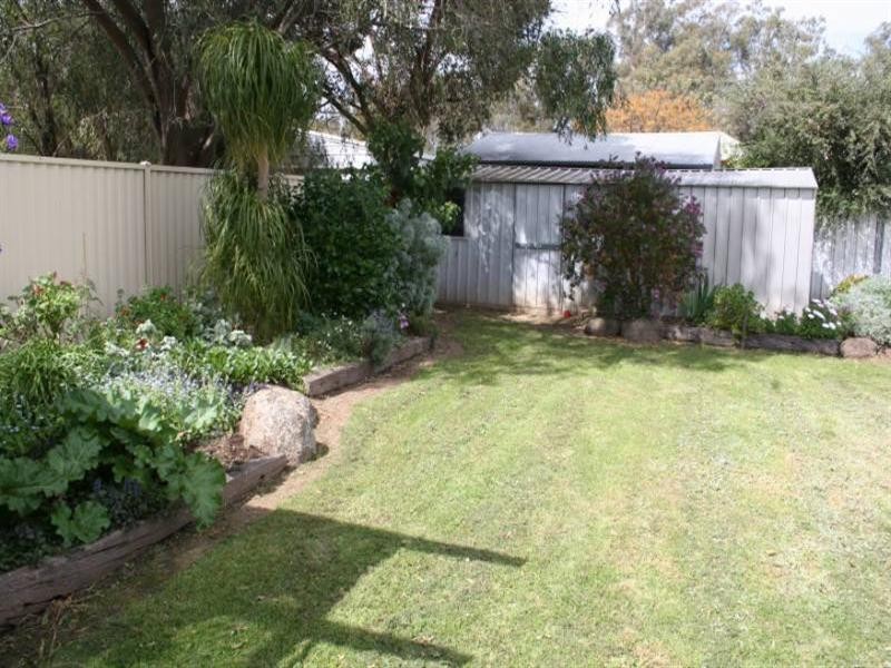 65 Victoria Street, Rochester VIC 3561