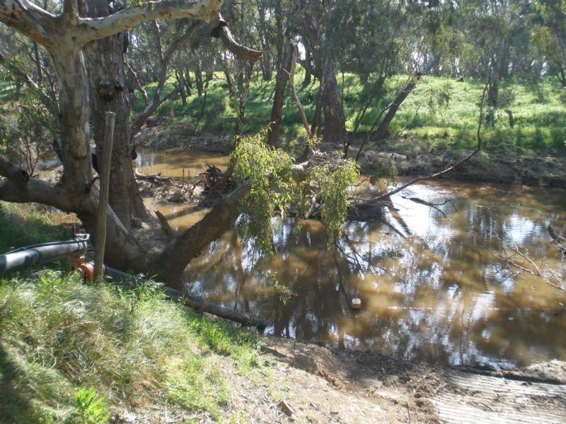 131 Brooks Road, Rochester VIC 3561