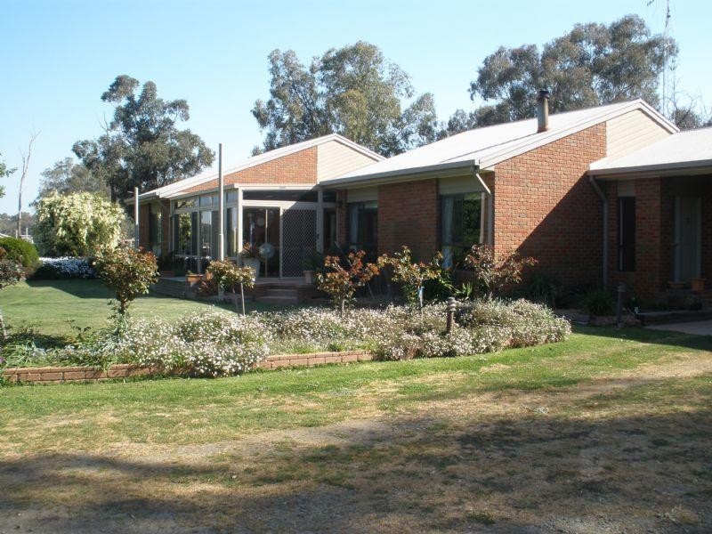 131 Brooks Road, Rochester VIC 3561